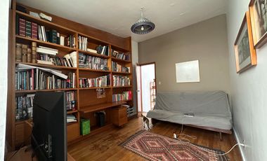 Preciosa Casa en Venta en La Colonia Periodista.