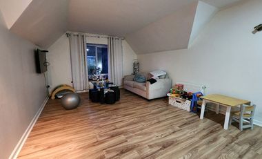 ARRIENDO CASA AV. LOS COLONOS