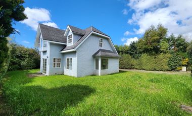 ARRIENDO CASA AV. LOS COLONOS