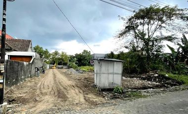 Pogung 5 Menit Kampus UGM , Jual Tanah Jogja ; SHM Pekarangan