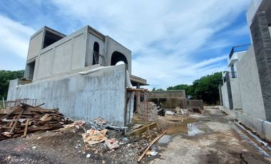 Dijual Tanah Kavling Lokasi Strategis - Persis sebrang Hotel Mulia Resort.. kawasan Resort bintang 5 Di nusa dua
