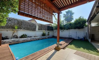 Arriendo maravillosa casa en Sector alto Peñalolén .