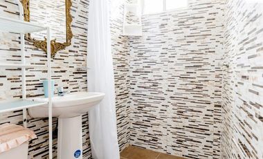 DEPARTAMENTO AMOBLADO INCLUIDO TODOS LOS SERVICIOS BÁSICOS EN LA RUMIÑAHUI, NORTE DE QUITO.