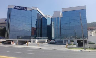 OFICINA de 250 METROS SOBRE LAZARO CARDENAS 9 CAJONES ESTAC INCLUIDOS CON PRIVADOS Y SALA DE JUNTAS