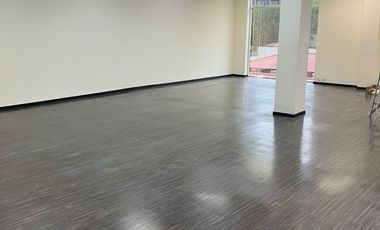 OFICINA de 250 METROS SOBRE LAZARO CARDENAS 9 CAJONES ESTAC INCLUIDOS CON PRIVADOS Y SALA DE JUNTAS