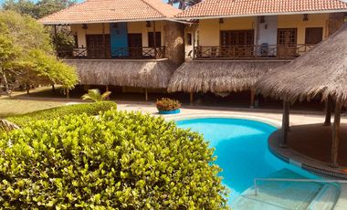 Venta Salgar Atlantico Hermosa casa Sector Club Country.