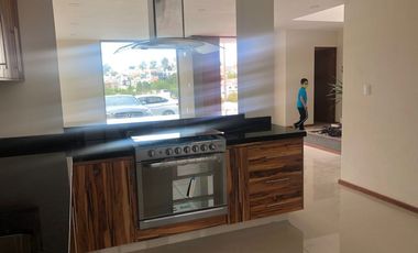 ESTRENA CASA AMPLIA DE 4 RECAMARAS Y 4 BAÑOS COMPLETOS EN RIO ALTOZANO