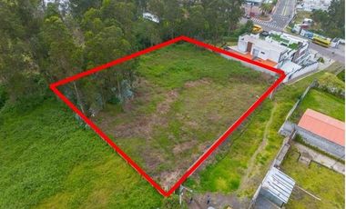 TERRENO DE VENTA EN CUMBAYA