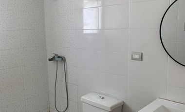 Casa remodelada 4D, 2 pisos, Barrio Residencial