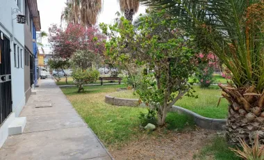 Casa remodelada 4D, 2 pisos, Barrio Residencial