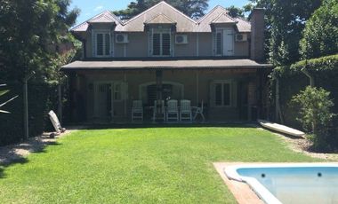 Chalet de calidad en dos Plantas en zona redencial