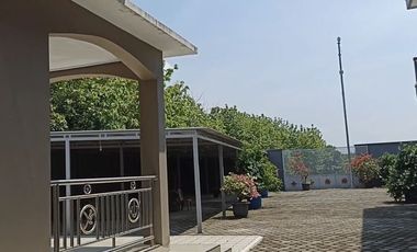 Rumah kantor 7 kamar tidur 2 gudang lokasi strategis Indramayu
