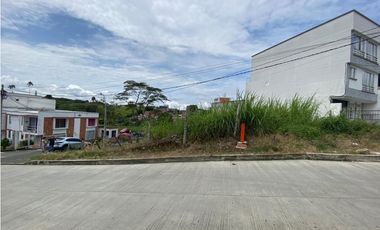 VENTA DE HERMOSO LOTE ESQUINERO EN PRADERA ALTA DOSQUEBRADAS
