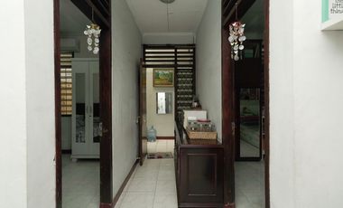 Rumah LT 157 SHM 14 Menit ke The Park Pejaten Dibantu KPR J-40181
