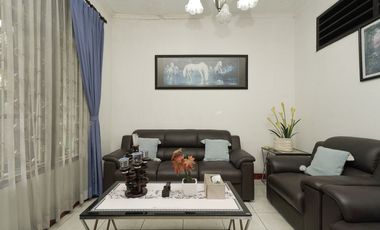 Rumah LT 157 SHM 14 Menit ke The Park Pejaten Dibantu KPR J-40181