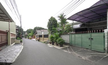 Rumah LT 157 SHM 14 Menit ke The Park Pejaten Dibantu KPR J-40181