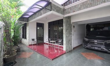 Rumah LT 157 SHM 14 Menit ke The Park Pejaten Dibantu KPR J-40181