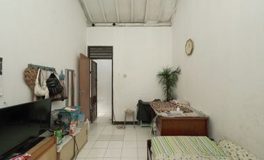 Rumah LT 157 SHM 14 Menit ke The Park Pejaten Dibantu KPR J-40181