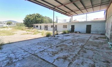 Terreno PLANO en VENTA con USO DE SUELO MIXTO en Av. Paseo Constituyentes, Corregidora, Querétaro.