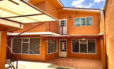 CASA EN VENTA O PARA OFICINAS EN EL CENTRO DE METEPEC ESTADO DE MEXICO