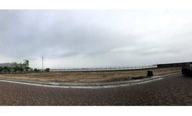 Terreno en venta, sector Samborondon