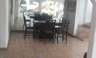 Venta de Casa Totalmente Remodelada en Fracc. Club Deportivo