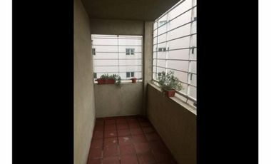 IMPECABLE DEPARTAMENTO DE 2 AMB CON COCHERA EN EXCELENTE ZONA