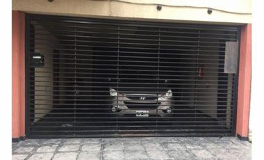 IMPECABLE DEPARTAMENTO DE 2 AMB CON COCHERA EN EXCELENTE ZONA