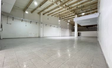 COD. 572 - SE ARRIENDA LOCAL - BARRIO: SAN CARLOS