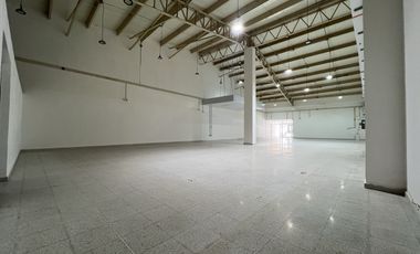 COD. 572 - SE ARRIENDA LOCAL - BARRIO: SAN CARLOS