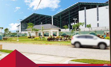 DISEWAKAN RUMAH DI SUMMRECON EMERALD KARAWANG
