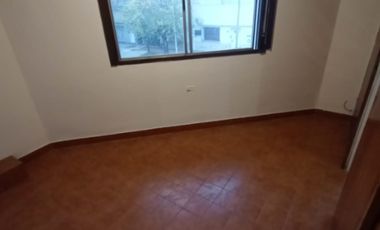 Departamento Tipo Casa en venta en Remedios de Escalada Este