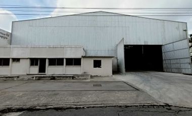 Bodega de 2,000 m² en parque industrial Bruno Paglia. Oficina y báscula