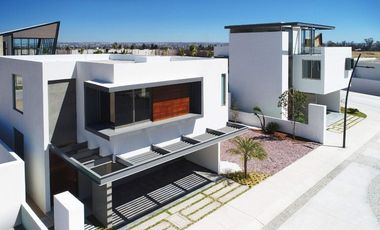 CASA EN VENTA EN PUNTA DORADA RESIDENCIAL MOD VENTO (IRMA)