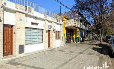 Casa 3 dormitorios c/2 cocheras en venta - Montevideo 5400 - Belgrano