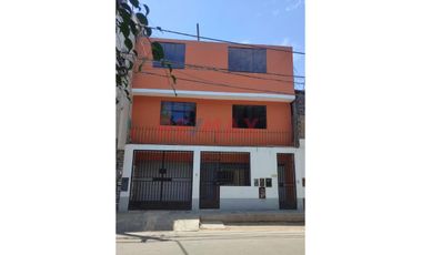 Se Vende Dpto. Con Vista Al Parque El Alamo En El Callao