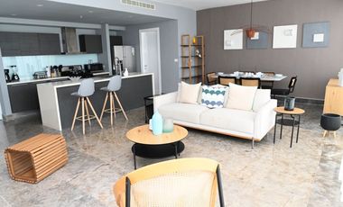 Se alquila apartamento en Av. Balboa, piso 42. (AA)