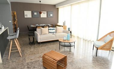 Se alquila apartamento en Av. Balboa, piso 42. (AA)