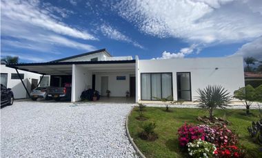 Casa en venta en Rionegro sector Llanogrande