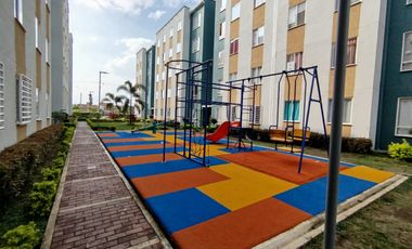 apartamento en arriendo en poblado campestre. Cod A117416