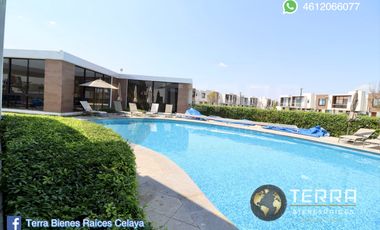 VENTA Casa  con Terreno Excedente, Amplia y Equipada en Cto Monarca, Fracc.  Alt