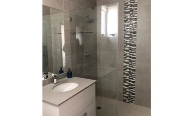 VENTA  APARTAMENTO SAN FRANCISCO 189M2 PH THE TOWERS CON DEPOSITO