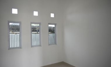 EXCLUSIVE RUMAH MINIMALIS TANAH BESAR BISA REQUES TATA RUANGAN LOKASI DELIMA