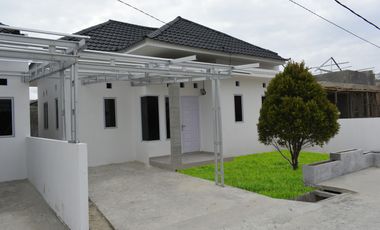 EXCLUSIVE RUMAH MINIMALIS TANAH BESAR BISA REQUES TATA RUANGAN LOKASI DELIMA
