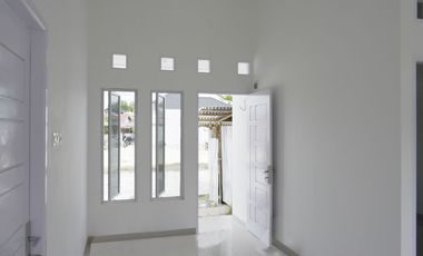 EXCLUSIVE RUMAH MINIMALIS TANAH BESAR BISA REQUES TATA RUANGAN LOKASI DELIMA