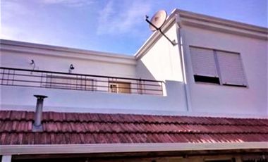 Venta Casa 5 Ambientes C/Quincho, Pileta  Bernal Oeste
