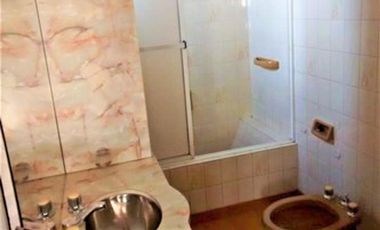 Venta Casa 5 Ambientes C/Quincho, Pileta  Bernal Oeste
