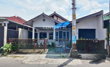 Rumah 3 KT Pinggir Jalan Dekat JEC Ideal Untuk Hunian Dan Usaha