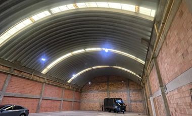 bodega en arriendo en alamos. Cod A51818