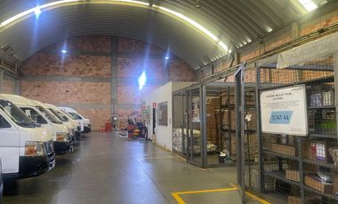 bodega en arriendo en alamos. Cod A51818